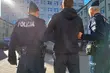 Interwencja na Dziesięcinach. Policjanci zatrzymali poszukiwanego 36-latka