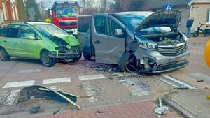 Wypadek busa z dziećmi w Supraślu. Sprawcą był nietrzeźwy kierowca volkswagena