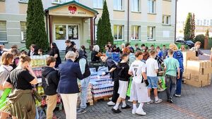 Wielkanocne paczki żywnościowe trafią do potrzebujących. Są warte ponad 60 tys. zł