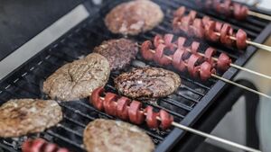 Czy grillowanie na balkonie jest dozwolone? Te przepisy mogą cię zaskoczyć