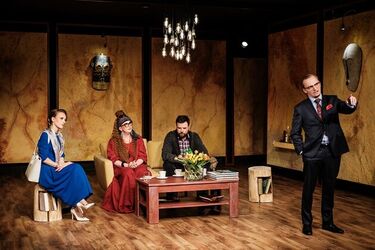 Dzień Matki w teatrze. Wybierz spektakl, który wzruszy i rozbawi