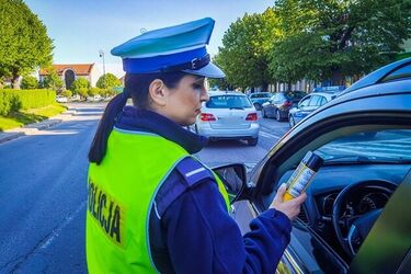 Podlaska policja zatrzymała 28 praw jazdy. Masowe kontrole trzeźwości na drogach