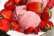 Domowe lody truskawkowe z mascarpone. Idealny deser na Dzień Dziecka