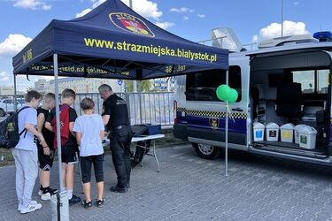 14 lokalizacji, setki rozmów. Straż Miejska uczy ekologii
