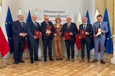 Białystok wspiera ławników sądowych. Prezydent podpisał ważne porozumienie