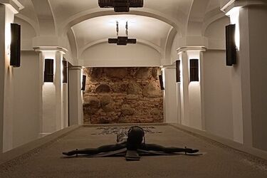 Można zwiedzić krypty pod białostocką farą. Spoczywają tam ważne osoby