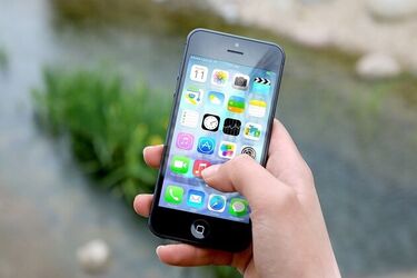 Dziś obchodzimy Dzień Bez Telefonu Komórkowego. Czas na cyfrowy detoks