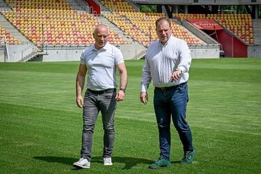 Płyta główna Chorten Areny przejdzie modernizację. Murawa zostanie wymieniona