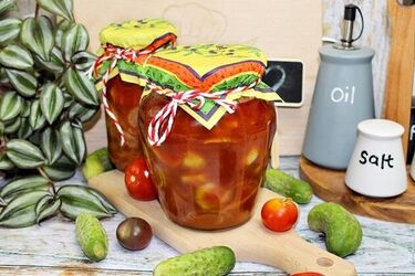 Ogórki w ketchupowej zalewie. Przepis krok po kroku