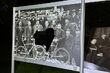 Pijani nastolatkowie zniszczyli wystawę fotograficzną „założycieli Jagiellonii” 