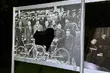 Pijani nastolatkowie zniszczyli wystawę fotograficzną „założycieli Jagiellonii” 