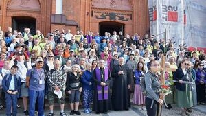 Setki pielgrzymów wyruszyły z Białegostoku do Wilna