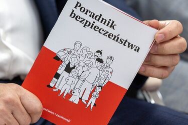 Jak przygotować się na kryzys? Rząd wydaje poradnik dla Polaków