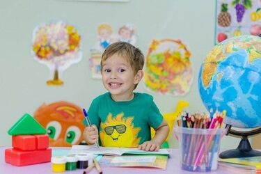 Koniec wakacji. Uczniowie wracają do szkół. Kiedy znów będą mieli wolne?