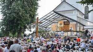 Ponad 10 tysięcy wiernych na Pieszej Pielgrzymce Rodzin do Krypna