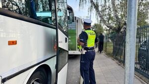 Policja sprawdziła 400 autobusów szkolnych. Niektóre miały poważne usterki