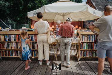 Ubrania i przedmioty z duszą. Targi Moda Vintage Rękodzieło w nowej lokalizacji