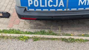 Taksówkarz odmówił kursu. W odpowiedzi 42-latek wybił szyby w samochodzie
