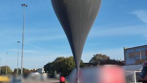Balon wylądował na parkingu przy ul. Hetmańskiej. Służby w akcji