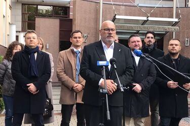 Podlascy przedsiębiorcy tracą miliardy. Konferderacja ma apel 