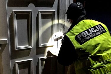 Złodzieje tylko na to czyhają. Policja radzi, jak ich przechytrzyć