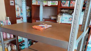 Magazyn fundacji "Pomóż Im" świeci pustkami. Co jest potrzebne?