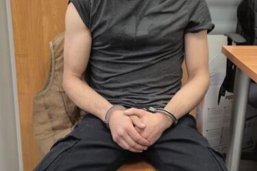 BMW pełne łupów. Białostocka policja zatrzymała dwóch obywateli Rosji