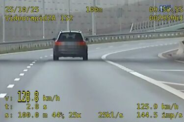 Brawura zakończona mandatem. 24-latek pędził 128 km/h po Białymstoku