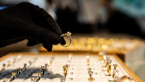 Dlaczego warto postawić na diamenty naturalne?