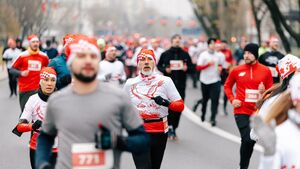Sportowe święto na ulicach miasta. Biegacze pokazali swą patriotyczną duszę