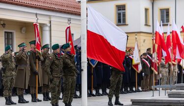 107. rocznica odzyskania niepodległości. Białostoczanie zgromadzili się na rynku
