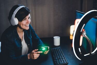 Biurko gamingowe a zwykłe - czy warto dopłacić?