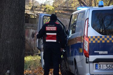 "Zimowy Ratownik" ponownie w Białymstoku. Straż Miejska wspiera osoby bezdomne