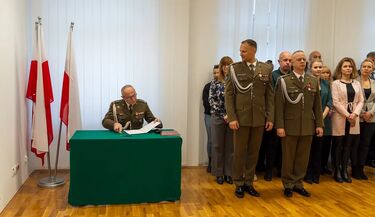 Zmiana na stanowisku szefa WCR w Białymstoku. Uroczyście przekazano obowiązki