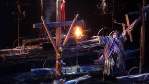 Tajemniczy obrzęd, złowieszczy klimat. Jedyna taka noc w operze