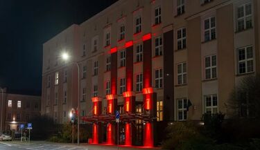 W Białymstoku króluje czerwień - symbol sprzeciwu wobec przemocy