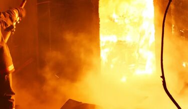 Tragiczny pożar w Szumowie. Nie żyją 54-latka i 2-letnie dziecko