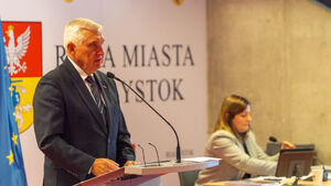 Dochody rosną, inwestycje przyspieszają. Radni debatują nad budżetem