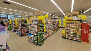 Nowy market w Białymstoku już otwarty - mieszkańcy ruszyli na zakupy!