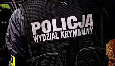 Kradł perfumy w białostockich drogeriach. Policja zatrzymała 71-latka z USA 