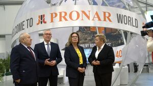 Marszałek Senatu RP Kidawa-Błońska z wizytą na Podlasiu. Odwiedziła PRONAR