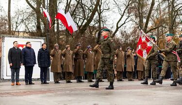 Nowe szeregi Wojska Polskiego. Blisko 100 żołnierzy złożyło przysięgę