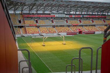 Nowa murawa to bubel? Spółka Stadion Miejski reaguje