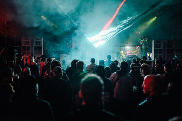 Elektronika poza schematem powraca. Up To Date Festival odkrywa pierwsze karty