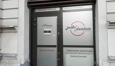 Nie wyrzucaj jedzenia po świętach. Przekaż je do Jadłodzielni