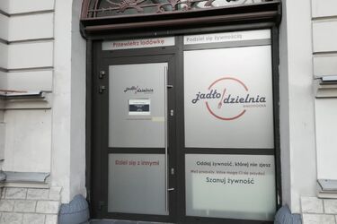 Nie wyrzucaj jedzenia po świętach. Przekaż je do Jadłodzielni