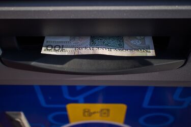 Pracownicy tej sieci dostaną spore podwyżki. "Zarobki od 5800 złotych"