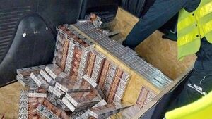 Koguty na dachu, kontrabanda w środku. Przemyt papierosów udaremniony