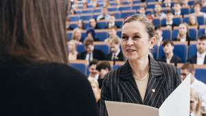 Nowacka w Białymstoku. Nagrodziła najlepszych uczniów w regionie