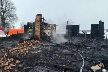 Tragiczny pożar w Pasiecznikach Dużych. Nie żyje matka z synem